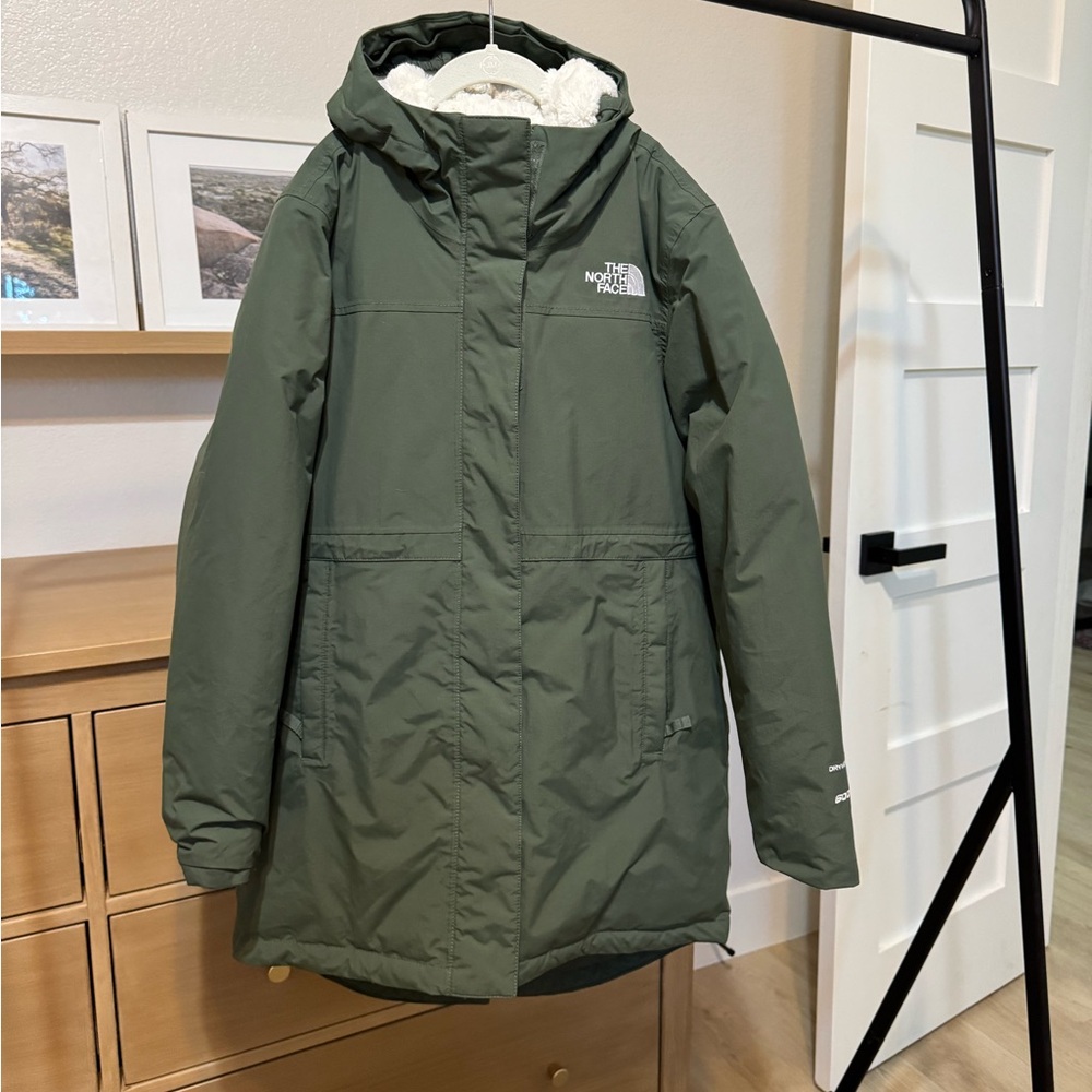 The North Face Girls Arctic Swirl Parka Coat
